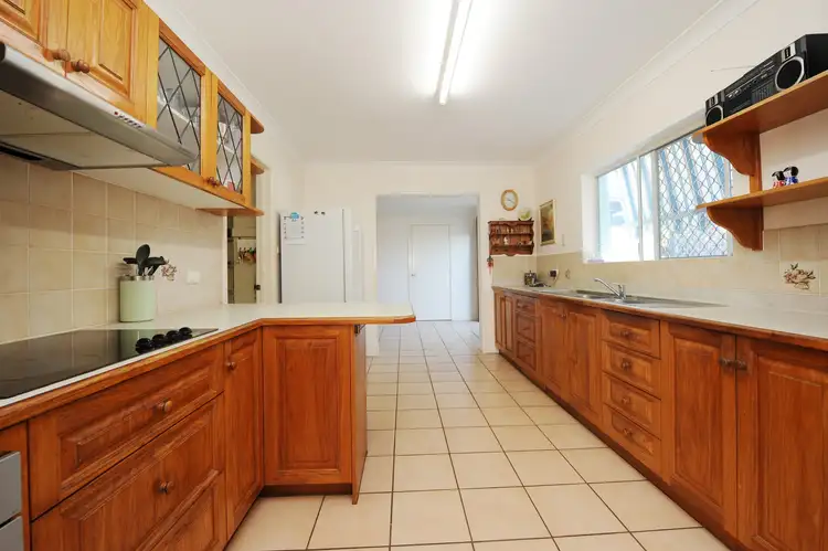 Fifth view of Homely house listing, 6 Jeffreys Court, Moffat Beach QLD 4551