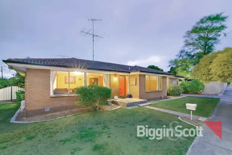 32 Rowlands Street, Sebastopol VIC 3356