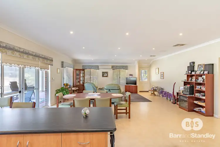 Sixth view of Homely house listing, 2 Strachan Court, Gelorup WA 6230