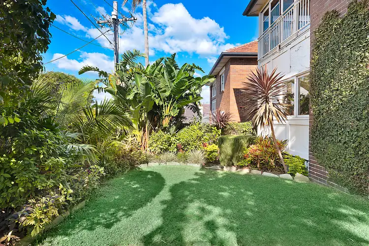 2/4 Quinton Road, Manly NSW 2095