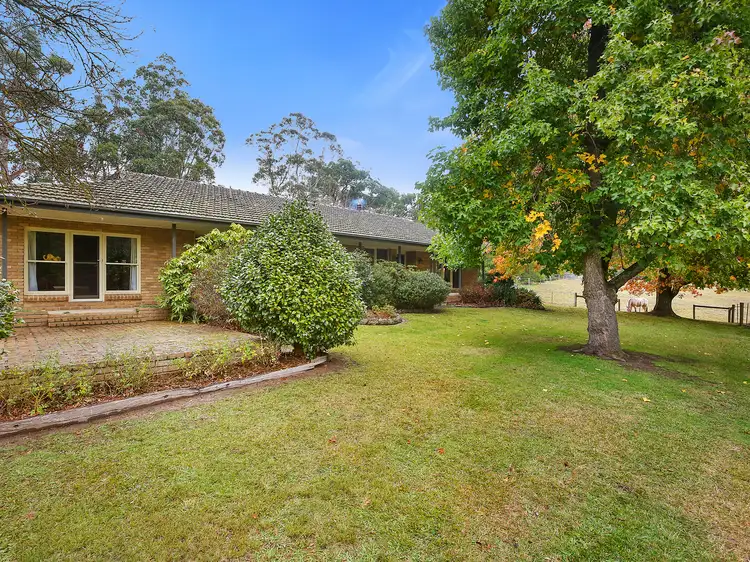 60 Burr Road, Woori Yallock VIC 3139