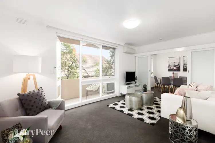 2/13 Fuller Road, Elsternwick VIC 3185