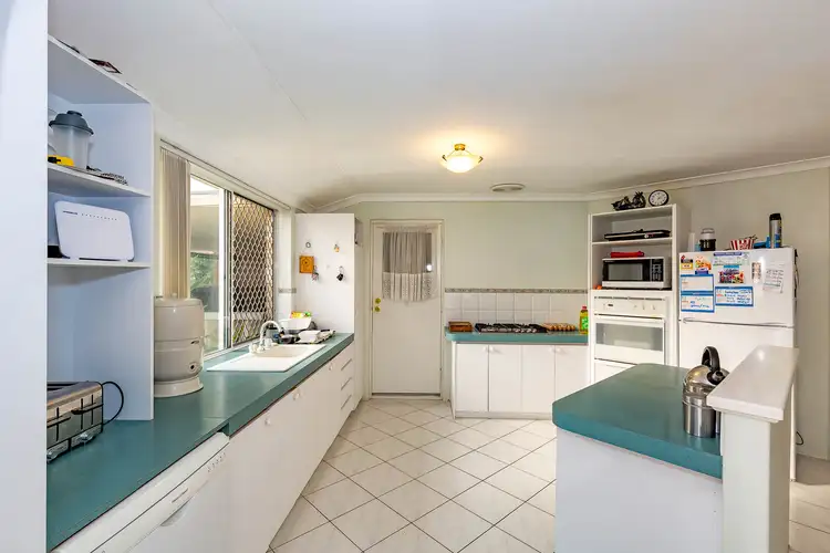 10 Fuchsia Gardens, Eaton WA 6232