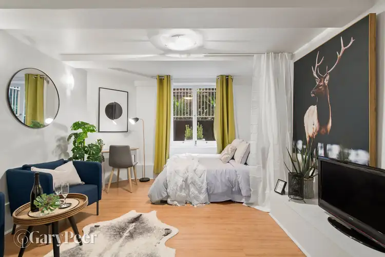 Main view of Homely apartment listing, 18/33 Grey Street, St Kilda VIC 3182