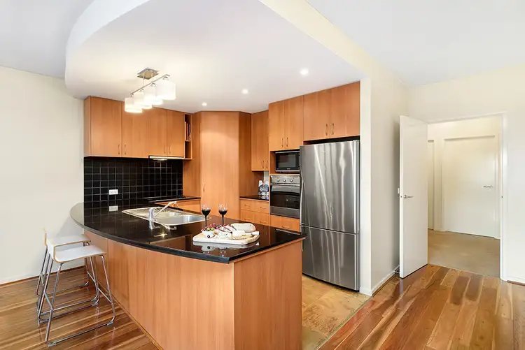 Fifth view of Homely apartment listing, 4/2 Grand Boulevard, Montmorency VIC 3094