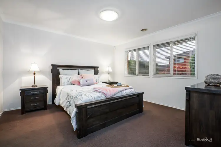Fifth view of Homely house listing, 6 Carlingford Close, Rowville VIC 3178