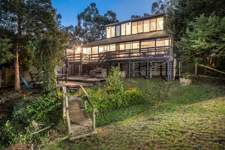 19 Ferndale Avenue, Upwey VIC 3158