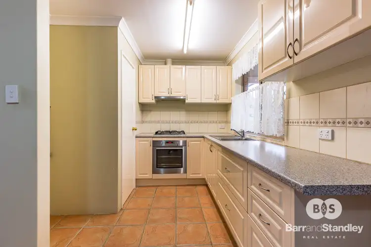 34 Nalbarra Drive, Usher WA 6230