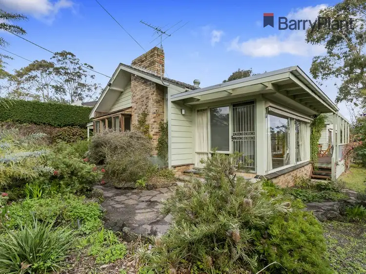 16 Rutland Avenue, Mount Eliza VIC 3930
