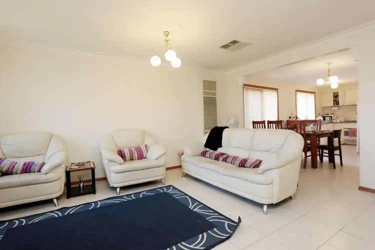 Fifth view of Homely unit listing, 2/68 Meadowbank Drive, Sunshine North VIC 3020