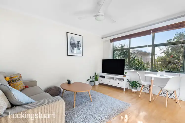 8/4 Dickens Street, Elwood VIC 3184