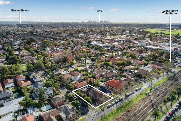 Second view of Homely house listing, 10 Dorothy Avenue, Glen Huntly VIC 3163