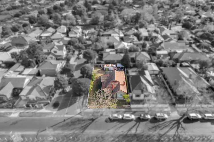 Fourth view of Homely house listing, 10 Dorothy Avenue, Glen Huntly VIC 3163
