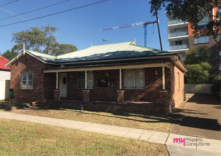 25 Iolanthe Street, Campbelltown NSW 2560