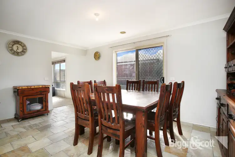 Fourth view of Homely house listing, 5 Streeton Court, Pakenham VIC 3810