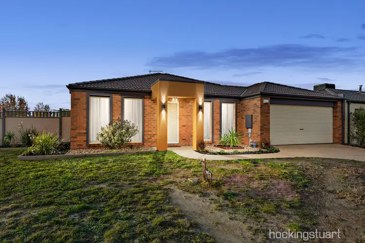 38 Tandara Circuit, Melton West VIC 3337