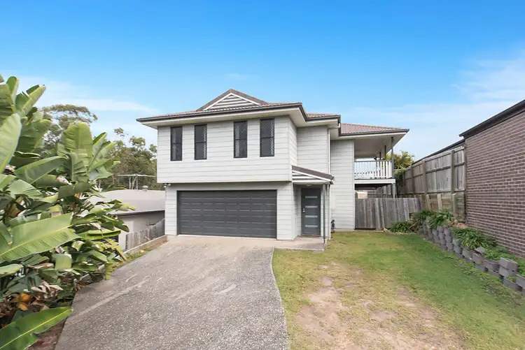 13 Hillsborough Place, Springfield Lakes QLD 4300