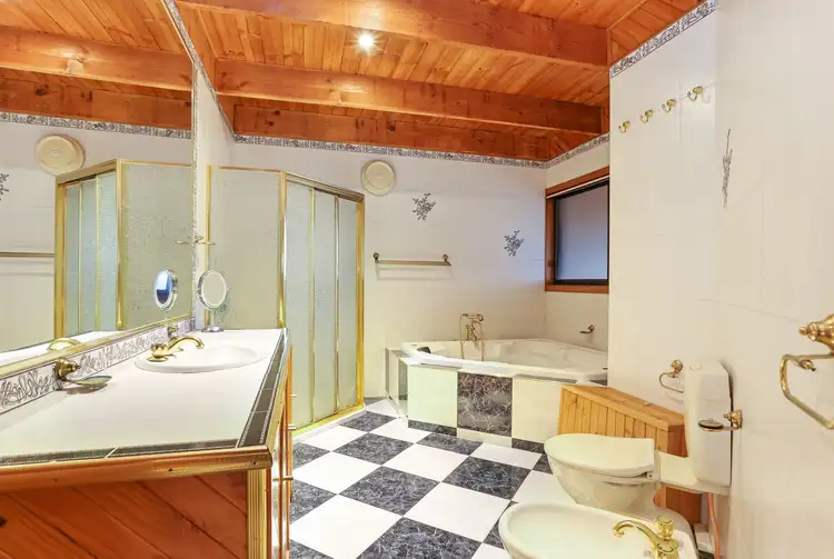 Sixth view of Homely house listing, 7 Mayfield Drive, Mill Park VIC 3082