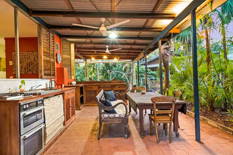 17 Sandalwood Street, Nightcliff NT 810