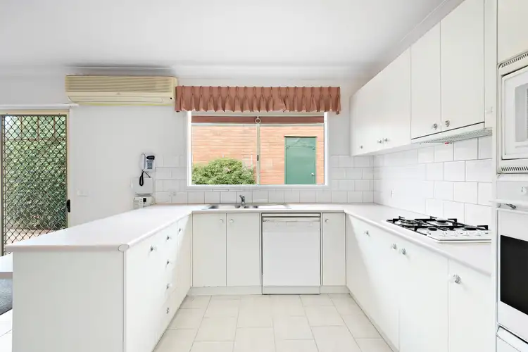 Fourth view of Homely unit listing, 1/4 Clarkestown Avenue, Mount Eliza VIC 3930