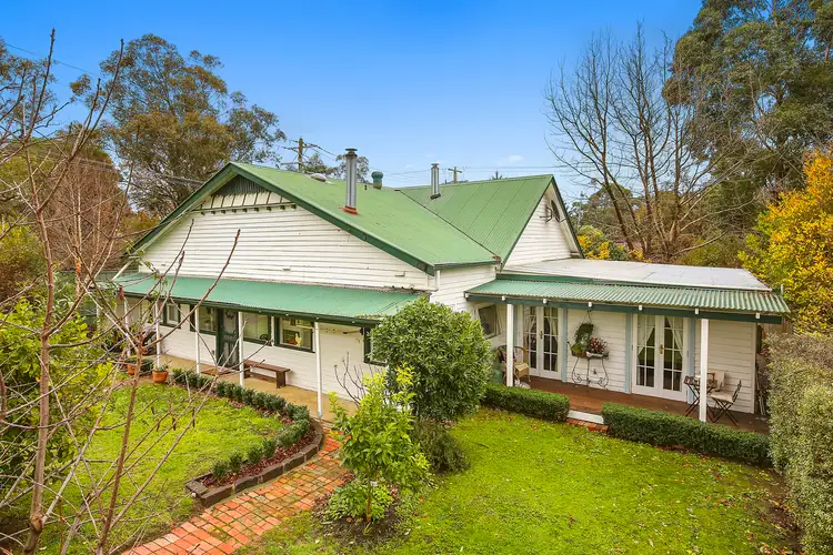 2736 Warburton Highway, Wesburn VIC 3799