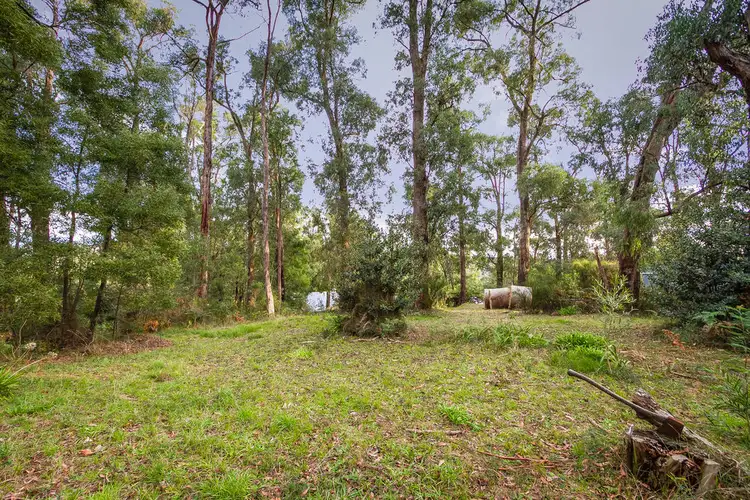18 Upper Grieve Road, Avonsleigh VIC 3782