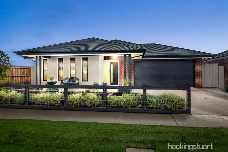 16 Carron Close, Eynesbury VIC 3338