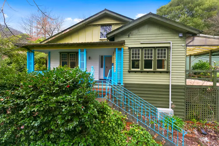 1 Clarke Avenue, Warburton VIC 3799