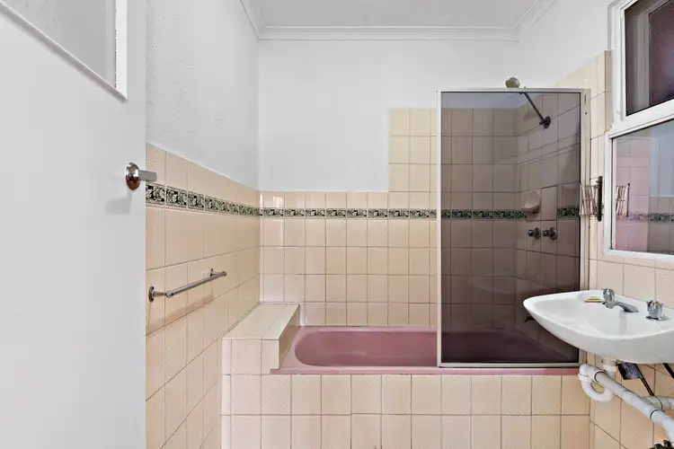 Sixth view of Homely apartment listing, 5/1A Irving Avenue, Prahran VIC 3181