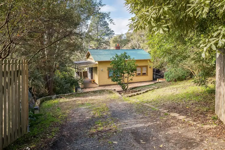 58 Thompson Road, Upwey VIC 3158