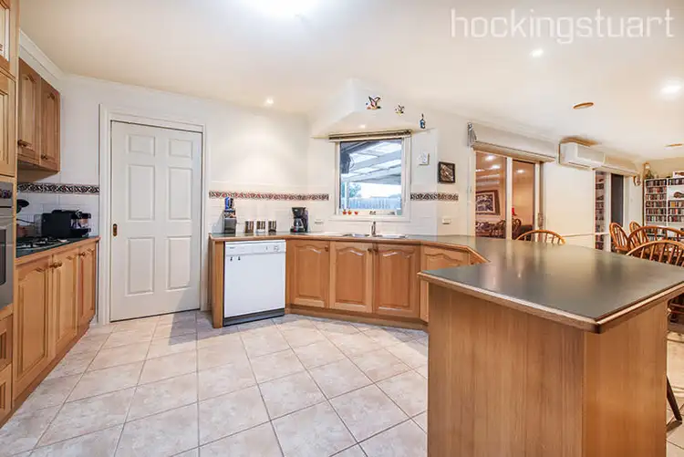 Fourth view of Homely house listing, 9 Sandalwood Drive, Narre Warren VIC 3805