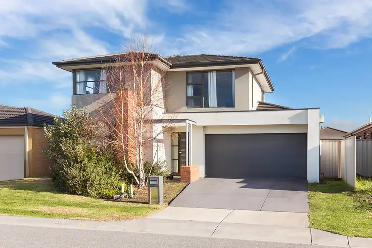 10 Celebration Circuit, Pakenham VIC 3810