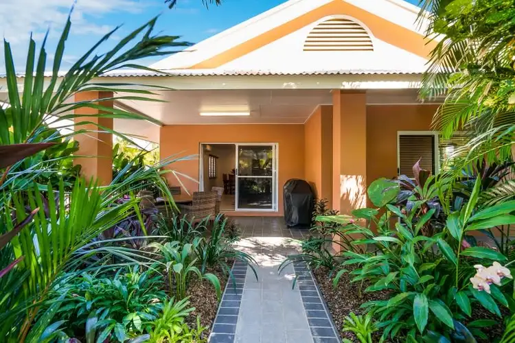 1/16 Sovereign Circuit, Coconut Grove NT 810