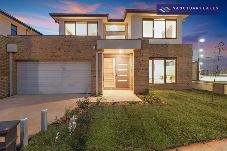 10/5 Greg Norman Drive, Sanctuary Lakes VIC 3030