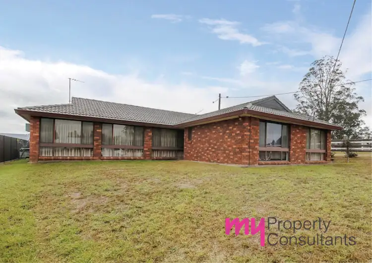 1 Danella Street, The Oaks NSW 2570