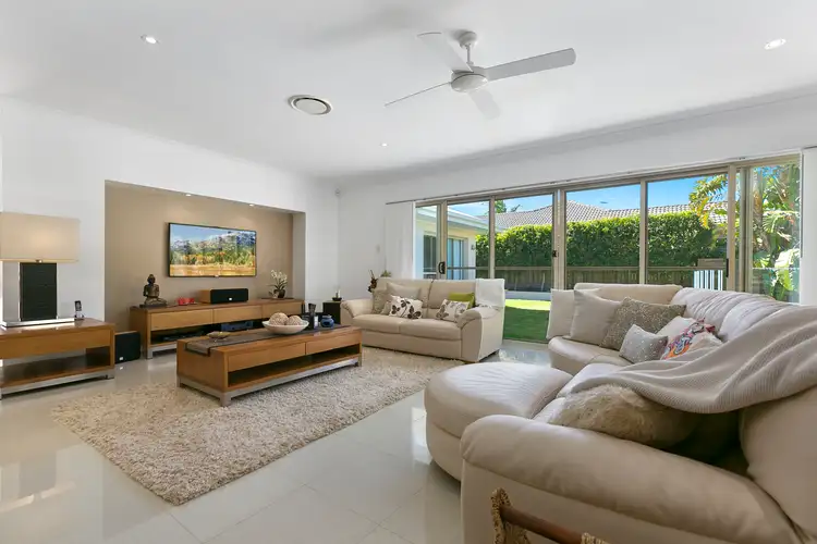 8 Hovea Place, Tewantin QLD 4565