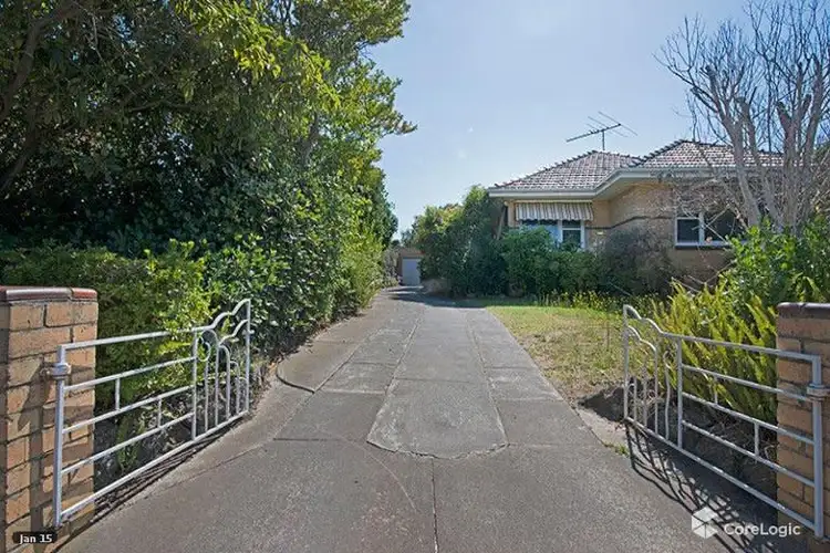 27 Wilsons Road, Mornington VIC 3931