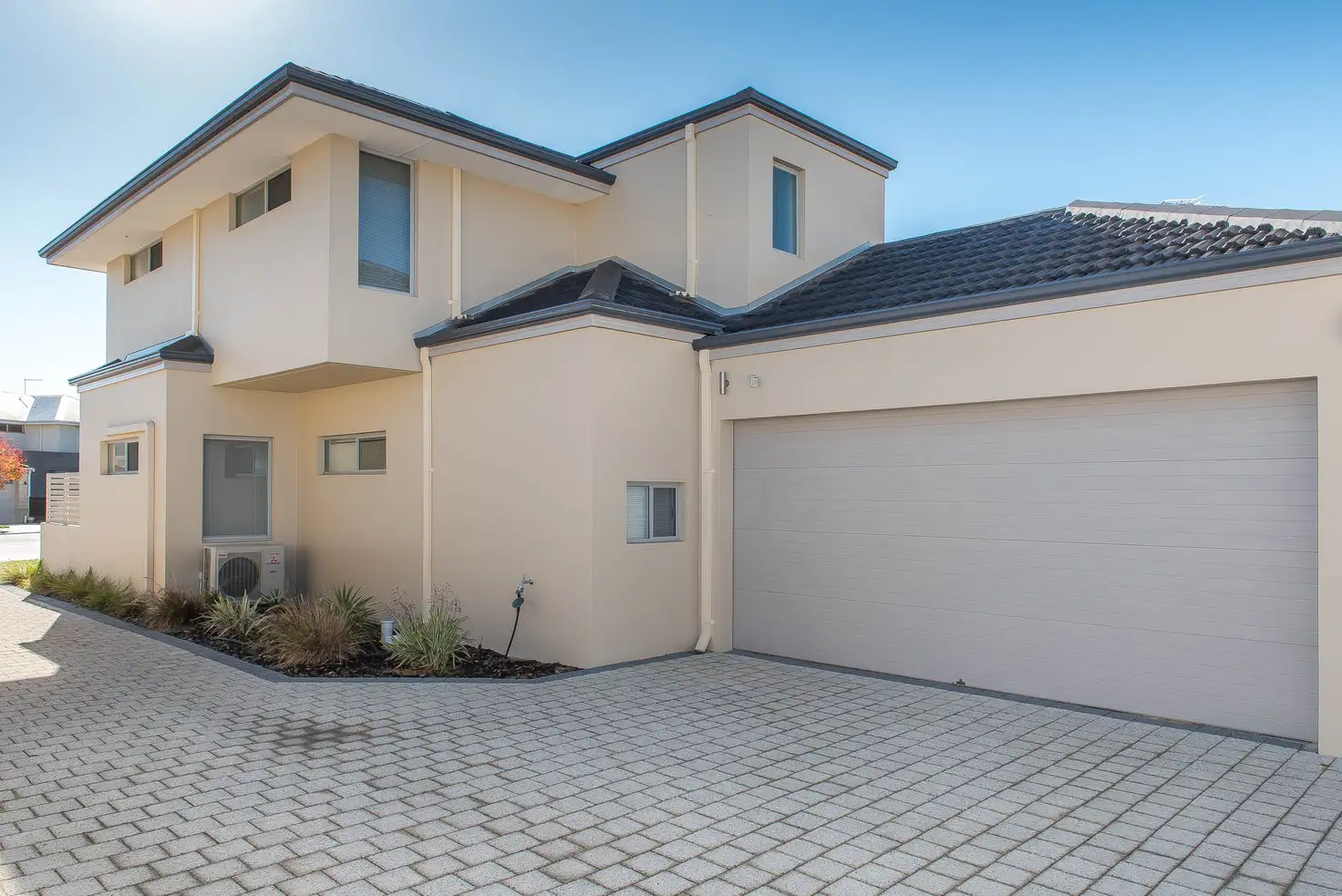 Main view of Homely townhouse listing, 15B Aquaviva Circle, Viveash WA 6056