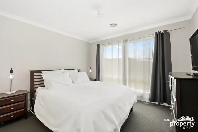 Fifth view of Homely house listing, 3 Kirwan Close, Mount Clear VIC 3350