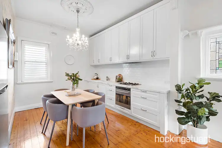 Fourth view of Homely apartment listing, 2/15 Hennessy Avenue, Elwood VIC 3184