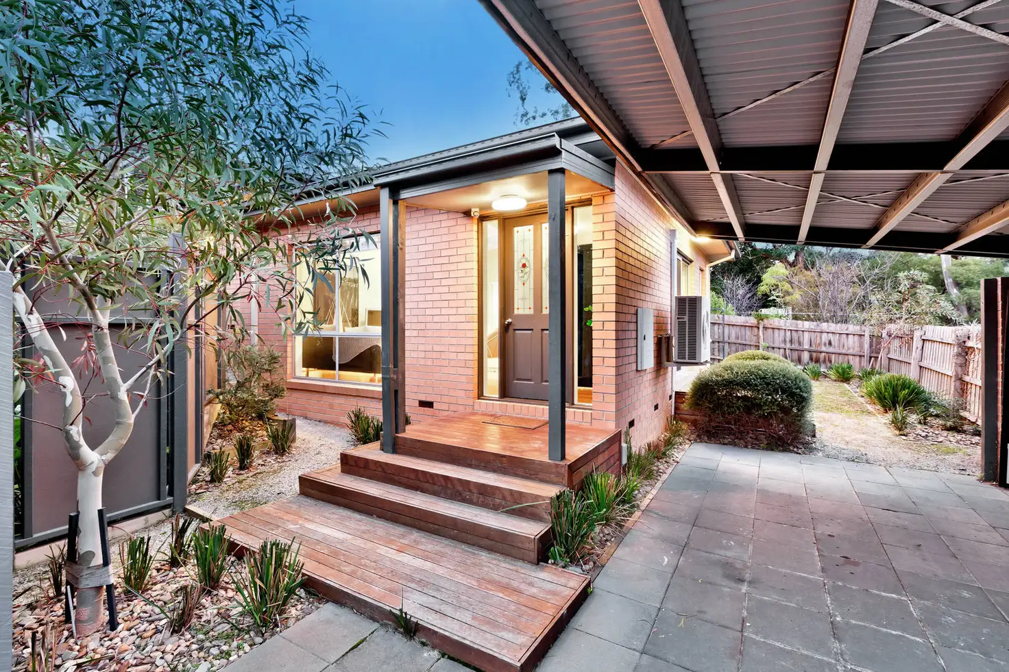 Main view of Homely unit listing, 2/5 McKenzie Court, Greensborough VIC 3088