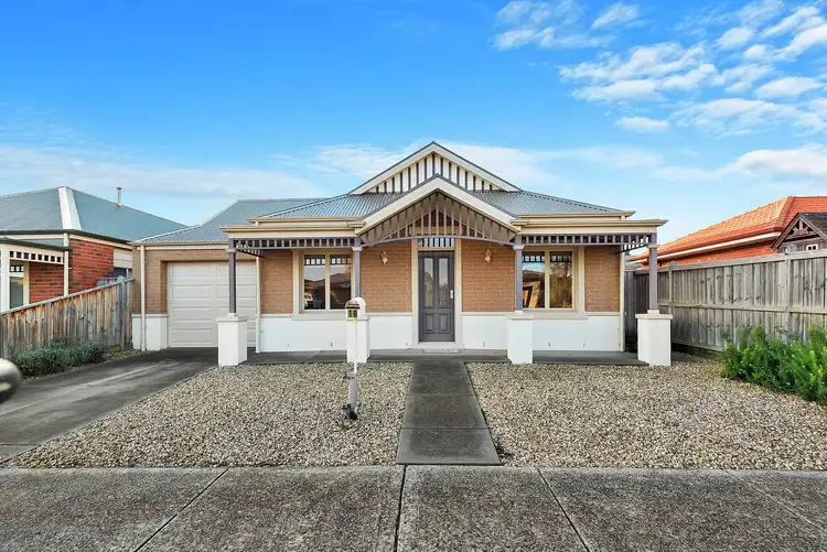 18 Almorah Street, Doreen VIC 3754