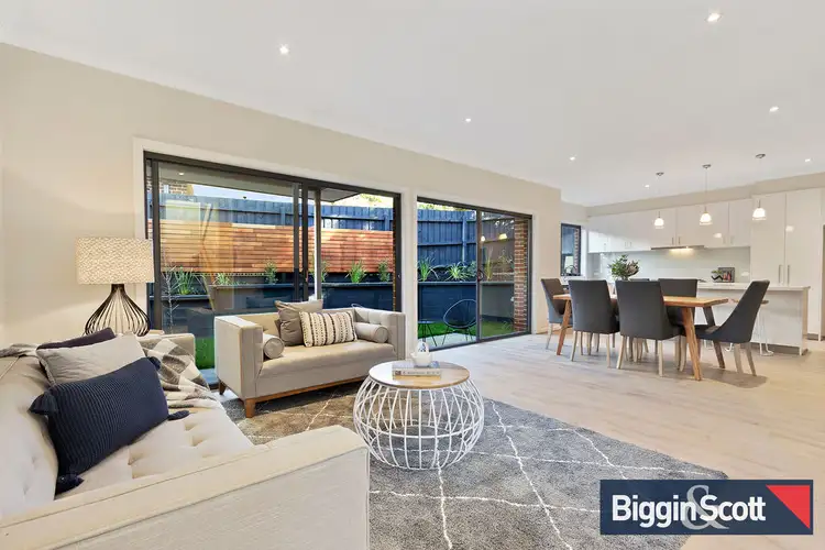 2a Endeavour Street, Mitcham VIC 3132