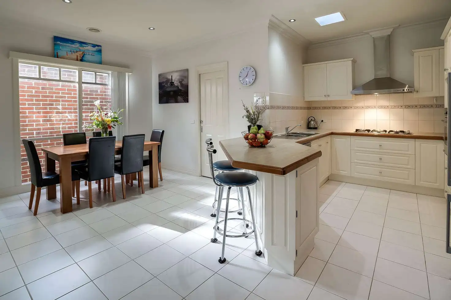 Main view of Homely unit listing, 2/174 Surrey Road, Blackburn VIC 3130