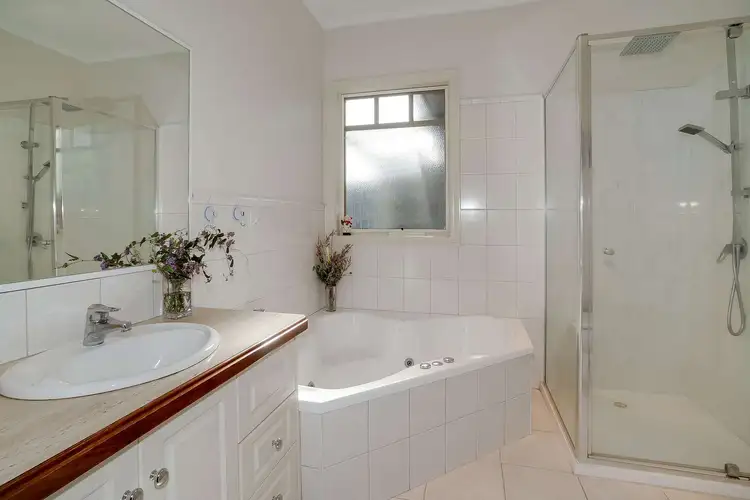 Fourth view of Homely unit listing, 2/174 Surrey Road, Blackburn VIC 3130