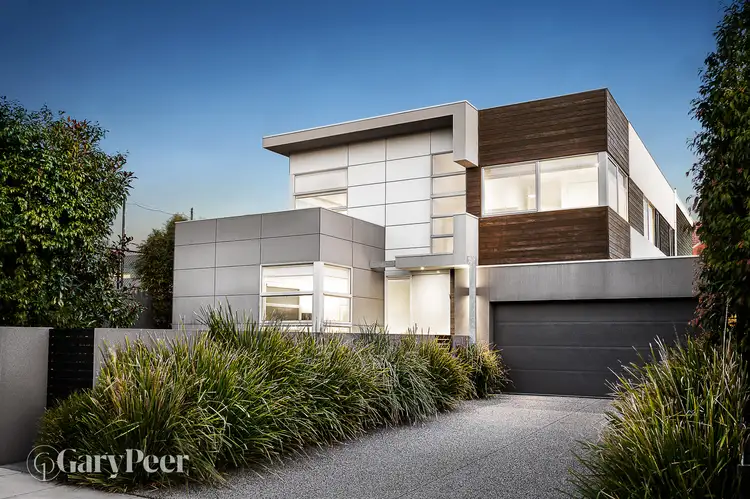 2 Brentani Avenue, Elsternwick VIC 3185