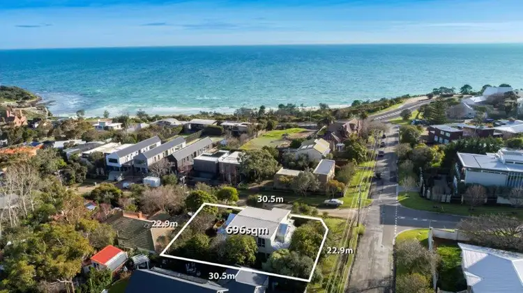 7 Herbert Street, Mornington VIC 3931