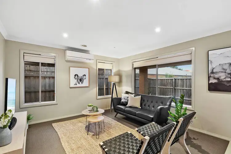 Fifth view of Homely house listing, 10 Positano Way, Lalor VIC 3075