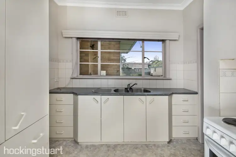 Fifth view of Homely house listing, 8 Muir Crescent, Newington VIC 3350