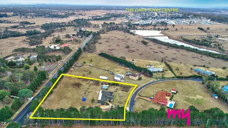 Second view of Homely house listing, 2/690 Montpelier Drive, The Oaks NSW 2570
